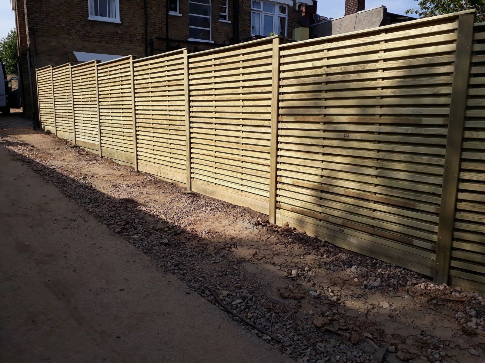 trellis-topped fence installed by Capital Fencing in Stevenage (SG1)