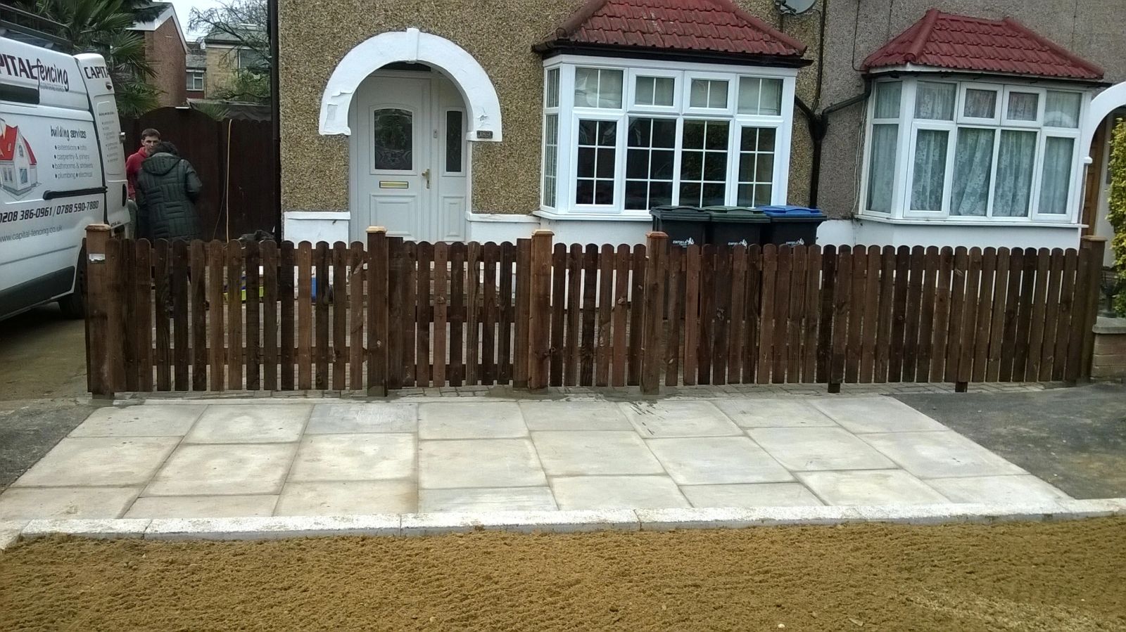 garden boundary fencing installed by Capital Fencing in Barnet (EN5)